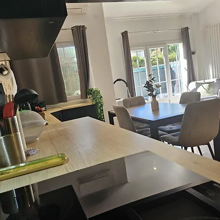 Apartament Les Bastides De La Mer, Swimming Pool & *