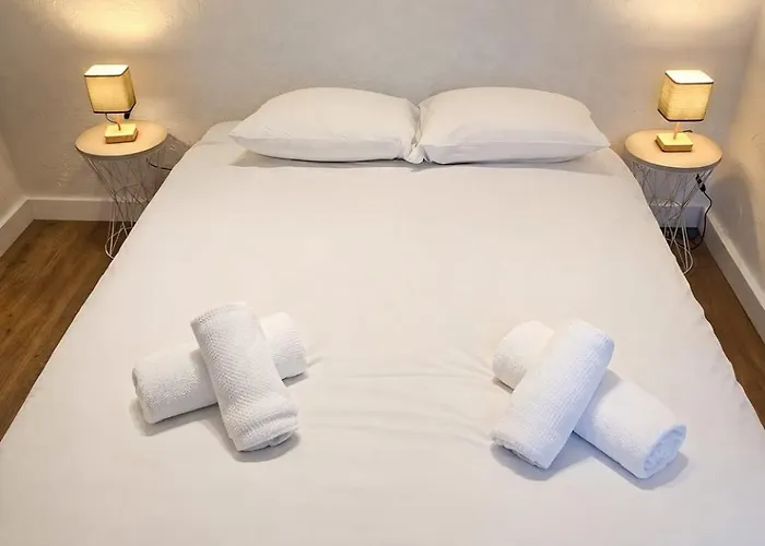 Apartament Les Bastides Du Soleil, Swimming Pool & Within Walking Distance