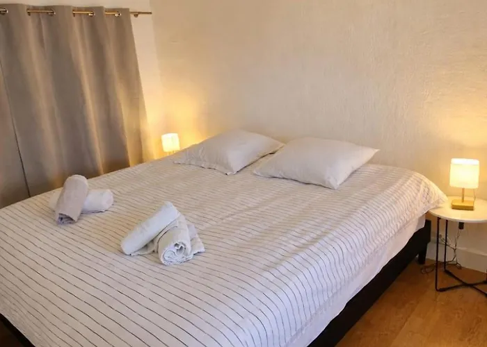 Apartament Les Bastides Du Soleil, Swimming Pool & Within Walking Distance Antibes